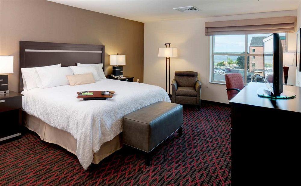 Hampton Inn Portland Downtown Waterfront Luaran gambar